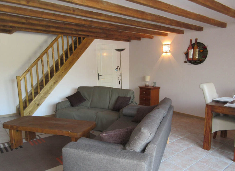 GÎTE DE VULCAIN, Gite des papillon, french villa, holidays in france, france, villas